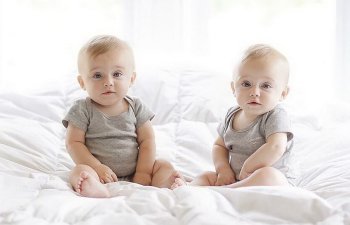 Azərbaycanda doğum statistikasında əkiz və üçəm göstəriciləri açıqlanıb