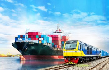 Azərbaycanda dəmir yolu ilə sərnişin, dəniz nəqliyyatında isə yük daşınması artıb