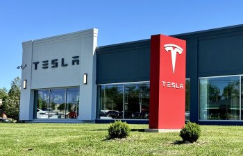Tesla səhm opsionları və idarə heyəti gəlirləri