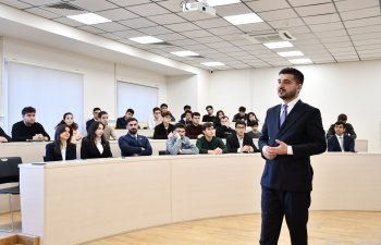 Bakı Fond Birjasının nümayəndələri Qarabağ Universitetində tələbələrlə görüş keçirib