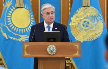 Qazaxıstan Prezidenti Tokayev AİB-də ticarət axınlarını optimallaşdırmağı təklif etdi