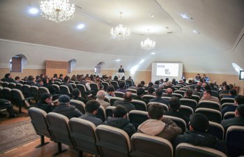 Gəncə şəhərində sahibkarlıq subyektlərinin nümayəndələri ilə maarifləndirici görüş keçirilib