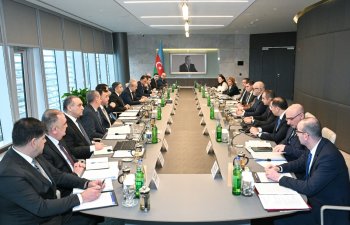 Əczaçılıq sənayesinin inkişafı müzakirə edilib