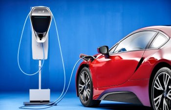 Çin elektrikli avtomobil ixracını rekord həddə çatdırıb