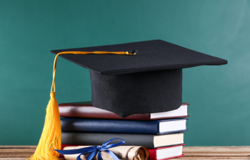 Azərbaycanda elmi ad alanların sayı artıb