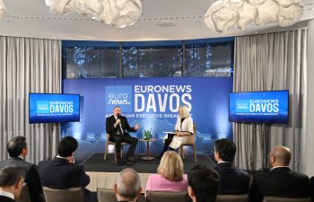 Davos gündəliyi: Azərbaycanın etibarlı investisiya mühiti diqqət mərkəzindədir
