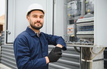 Satışa Dəstək Mühəndisi (Elektrik, Elektronika və ya IT) - VAKANSİYA