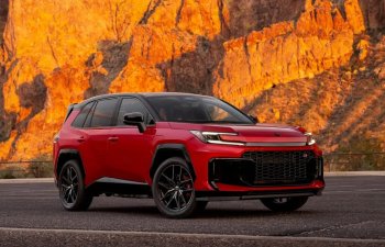 Toyota RAV4 PHEV-in elektrik yürüşünü 58% artıraraq 150 km-ə çatdırıb