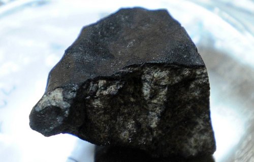 Marsdan gələn meteoritdə qədim geotermal bulaqların izləri tapılıb