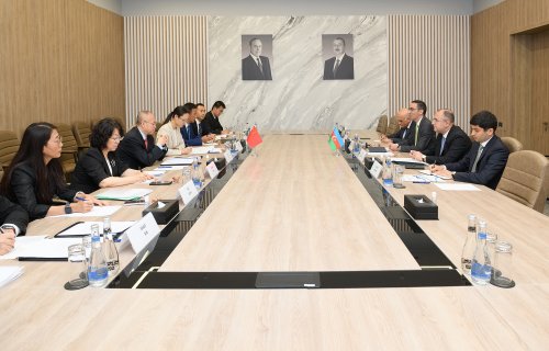 Azərbaycan və Çin Mülki Aviasiya qurumlarının nümayəndə heyətləri görüşüb