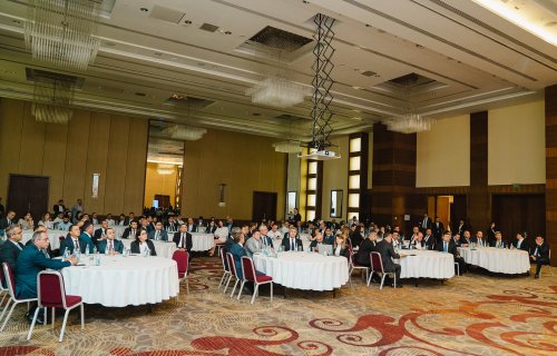 Bakıda Milli Biznesin İnkişafı Forumunun xüsusi sessiyası keçirilib