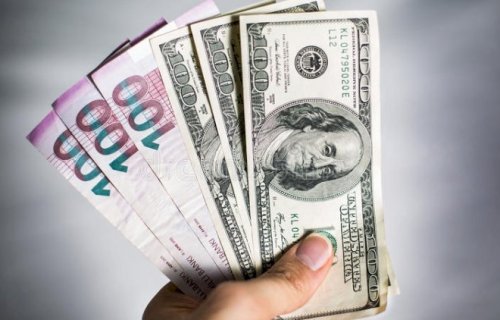 Mərkəzi Bank dollar/manat məzənnəsini sabit saxladı