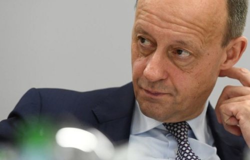 Merz UniCredit-in Commerzbank alqı-satqısını tənqid etdi