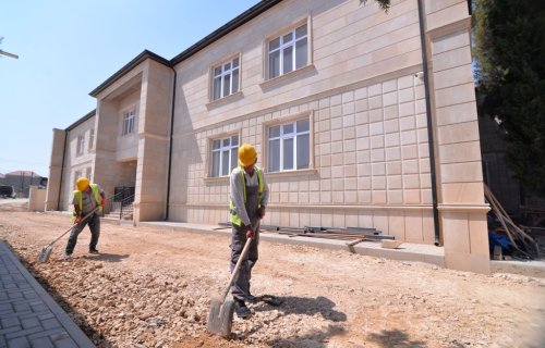 Paytaxtda 10 təhsil müəssisəsində tikinti və əsaslı təmir işləri aparılır