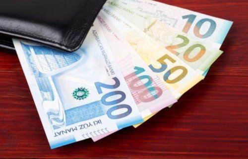 Azərbaycanda muzdla işləyənlərin sayı artıb, orta aylıq əməkhaqqı 1093,8 manat olub