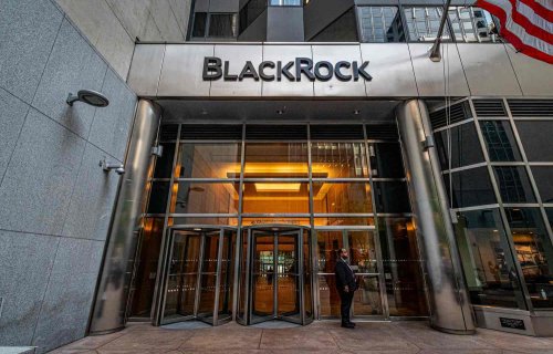 BlackRock 2025-ci ilin 3-cü rübündə 13.46 trilyon dollarlıq rekord aktivlərlə bazar gözləntilərini üstələdi