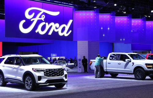 Ford Motor üçüncü rübdə gəlirini artırdı və proqnozları üstələdi