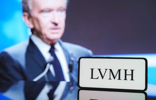 Bernard Arnault LVMH-də səhm alışı etdi