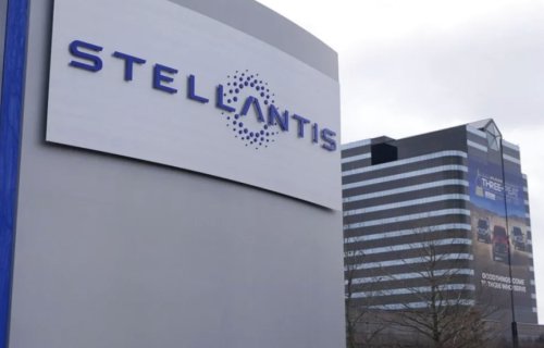 Stellantis üçüncü rübdə gəlir və daşınmaları 13% artırdı.