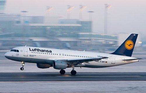 Lufthansa-nın rüblük xalis mənfəəti azalıb, gəlir isə artıb.