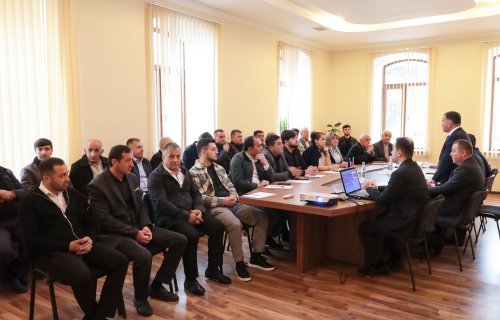 Şəki şəhərində sahibkarlar üçün “Mənşə sertifikatı” alt modulundan istifadəyə dair maarifləndirici görüş keçirilib