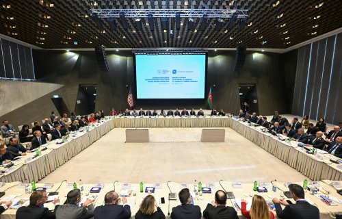 ABŞ Ticarət Palatasının Azərbaycana biznes missiyası çərçivəsində dəyirmi masa keçirilib
