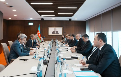Asiya İnkişaf Bankı ilə əməkdaşlıq məsələləri müzakirə edilib