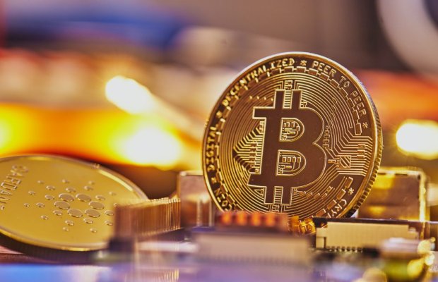 Bitcoin-in bazar dəyəri 1.89 trilyon dolları keçib: Qiymət son 24 saatda 0.60% düşüb