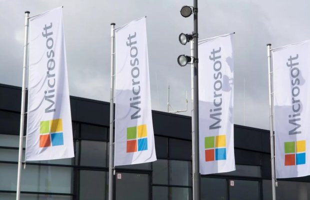 Microsoft, Trampı süni intellekt çipləri üçün ixrac nəzarətini yumşaltmağa çağırır