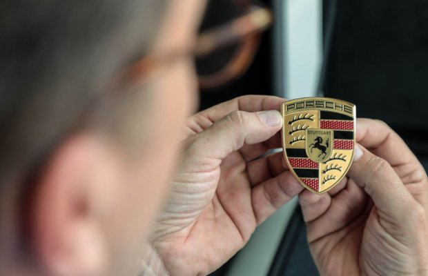 Porsche, yeni elektrikli modelini təqdim edəcək