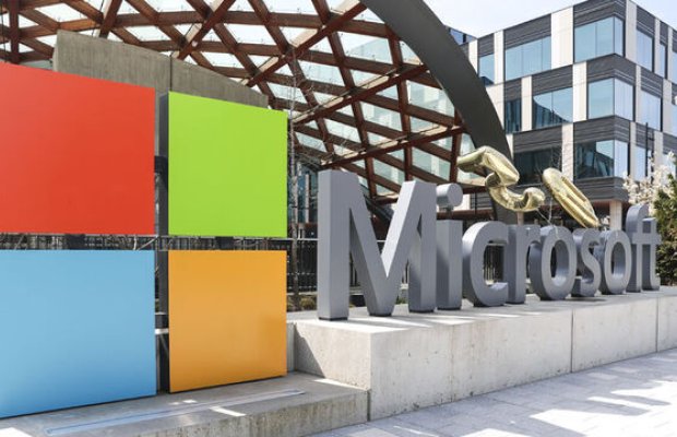 Microsoft və Meta gəlirləri birinci rübdə gözləntiləri üstələdi