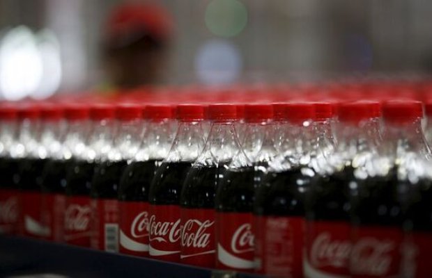 Coca-Cola satışları gözləntiləri üstələyir