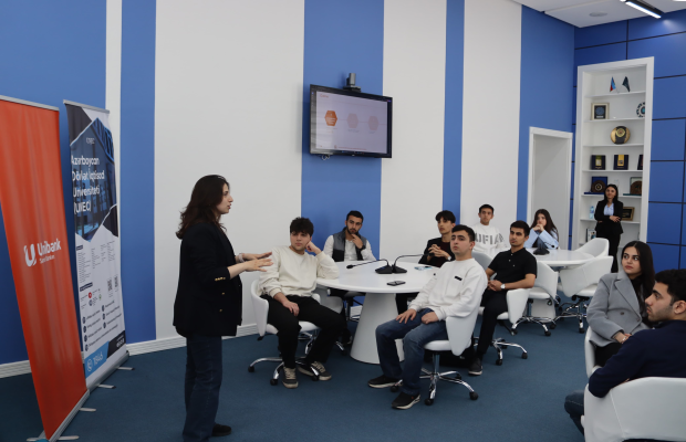 Unibank ADA və UNEC tələbələri üçün dayanıqlı maliyyə seminarları təşkil edib