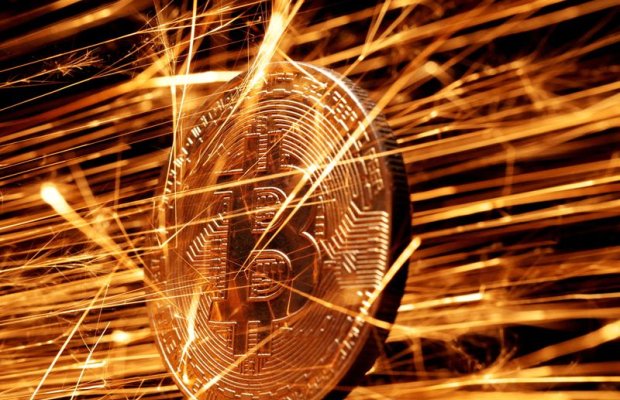 Bitcoin 100 000 dollara yaxınlaşır