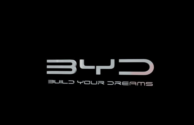 BYD yeni zavodun açılışını təxirə salıb