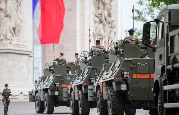 Paris müdafiə xərclərini ÜDM-in 3,5%-nə çatdırmağı hədəfləyir
