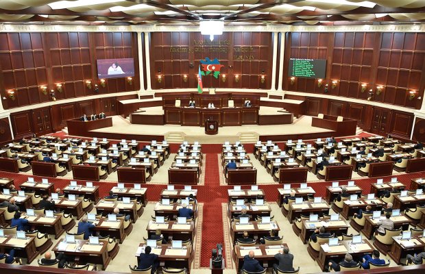 Milli Məclis Azərbaycanla Pakistan arasında imzalanan sazişi təsdiqləyib