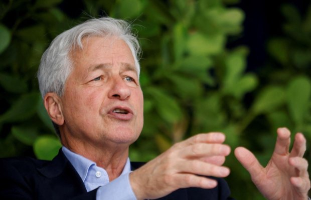 JPMorgan rəhbəri bazarda risklərdən danışdı