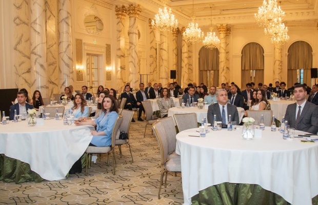 “PAŞA Bank” “Xəzinədarlıq törəmə maliyyə alətlərinin təqdimatı” adlı seminar keçirib