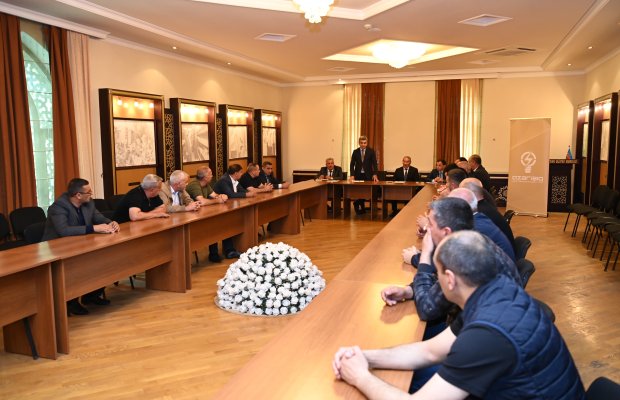 “Azərişıq” bölgələrdə təchizat və xidmətlər üzrə dialoqu gücləndirir
