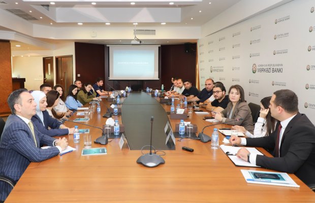 Mərkəzi Bankda maliyyə xidmətləri istehlakçılarının hüquqlarına dair media təlimi keçirilib