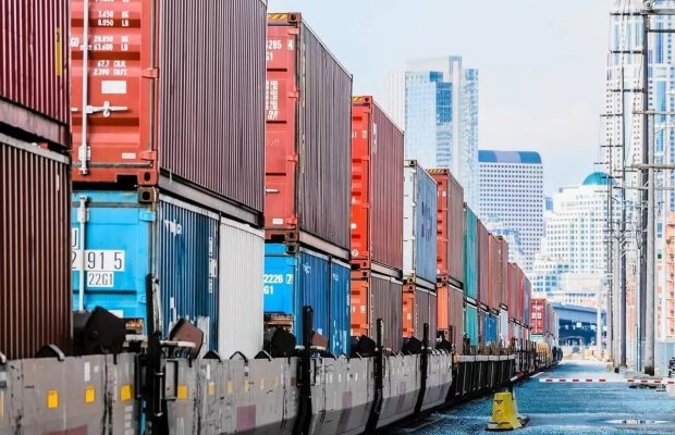 Tzinxua şəhərindən Azərbaycana yeni Trans-Xəzər dəhlizi vasitəsilə ilk yük qatarı göndərilib