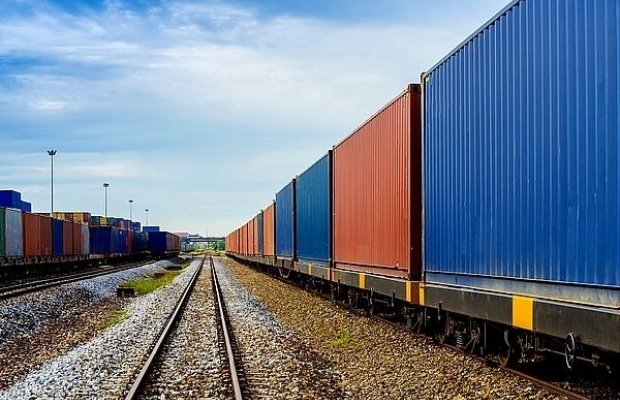 Azərbaycanda son 3 ildə dəmir yolu ilə 55,6 milyon ton yük daşınıb