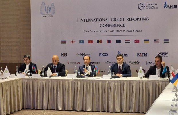 Bakıda Kredit Bürolarının Gələcəyi müzakirə edildi