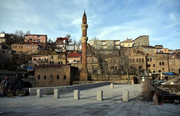 Tarixlə təbiətin qovuşduğu Anadolu incisi Bitlis