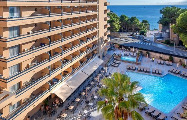 Hyatt otelləri 2 milyard dollara 15 kurort satacaq
