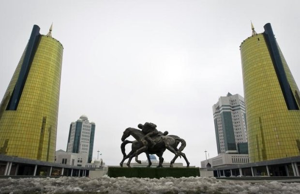 Qazaxıstan 2,5 milyard dollarlıq avroistiqrazlar buraxdı