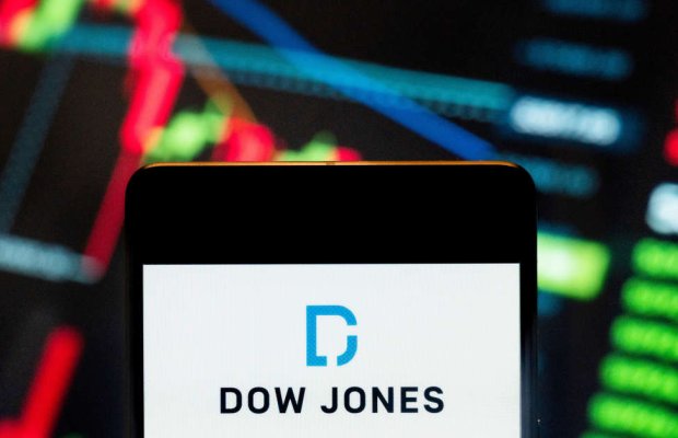 Dow Jones inamlı artım, S&P 500 və Nasdaq enişləri ilə ticarəti başa vurur
