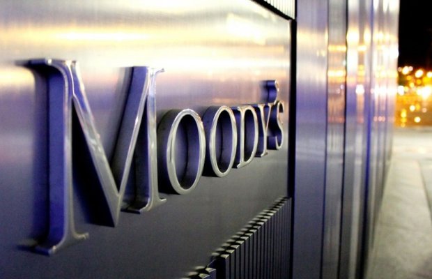 "Moody’s" güclü ehtiyatlar və manatın sabitliyi fonunda Azərbaycanın reytinq tavanlarını yüksəldib