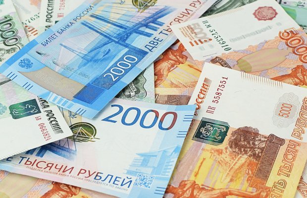 Azərbaycanda bankların Rusiya rublu alqı-satqısı 2,1 dəfə artıb